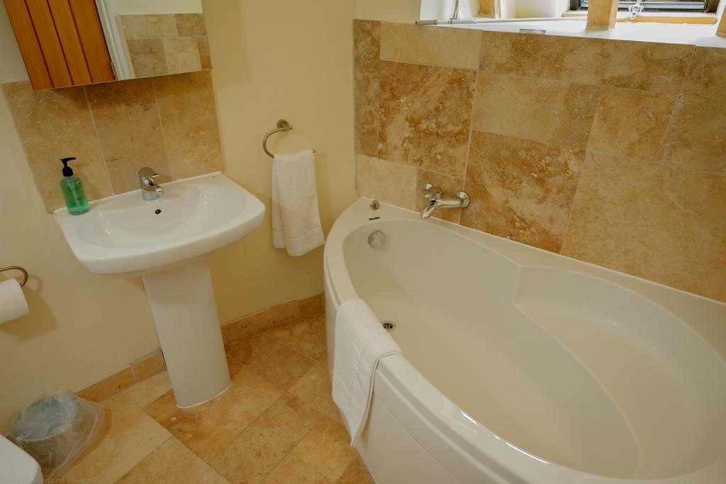 Sabine Barn Bed & Breakfast Eynsham Oda fotoğraf